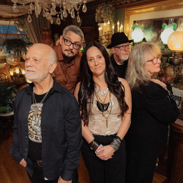 Jennifer Lyn and The Groove Revival